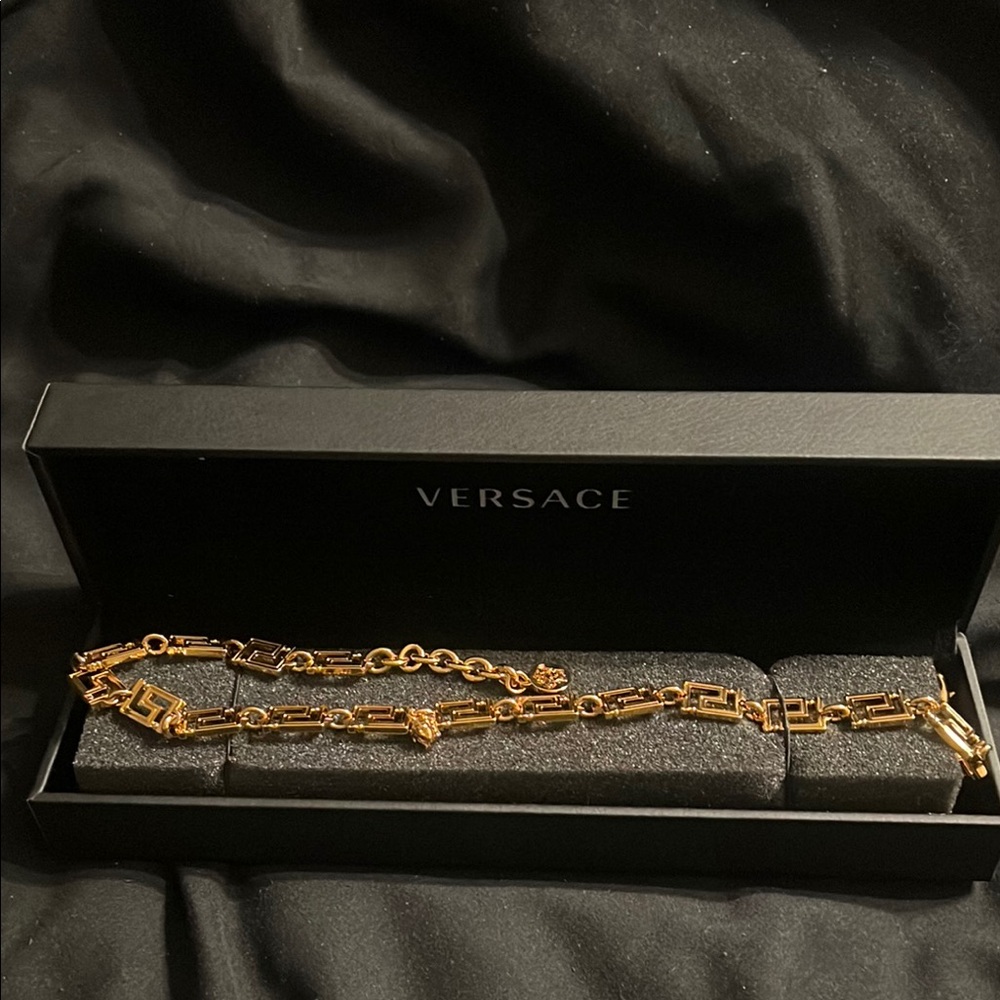 Versace Greca Necklace Unisex